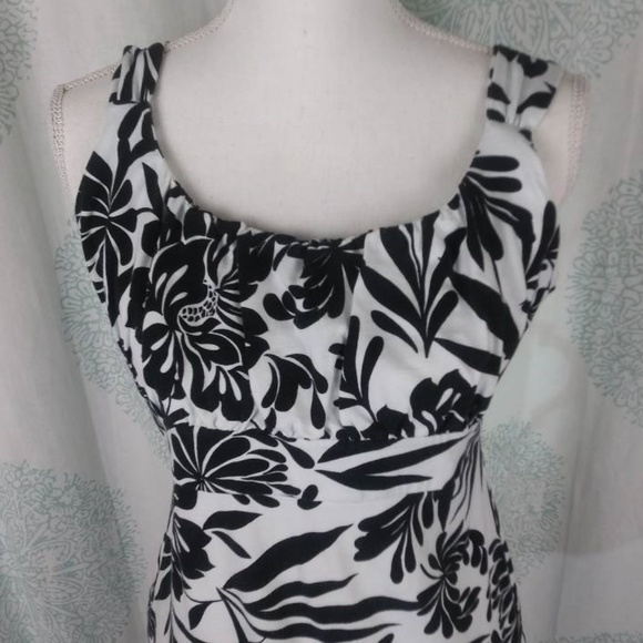 Ann Taylor Scoop Neck Top Size Large - Picture 1 of 6